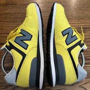 Men’s New Balance 574 Yellow Size 10